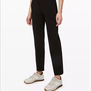 NWT - On The Move Pant 28"